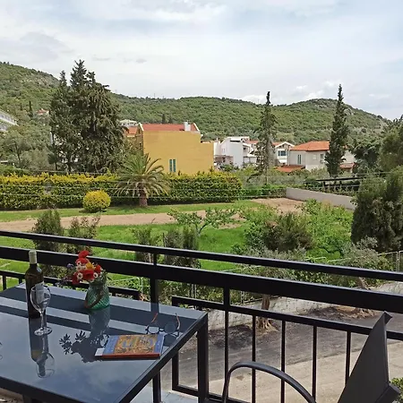 Apartament Front *