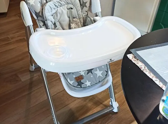 Front דירה